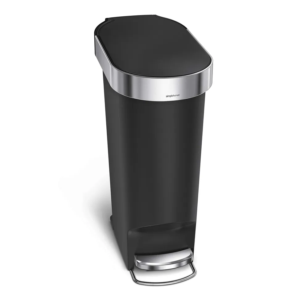 simplehuman-cw1390-cestino-sottile-a-pedale-da-cucina-40-l-plastica-nera-bordo-p image 1