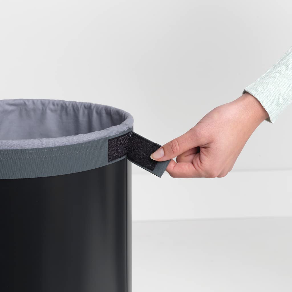 brabantia-cesto-portabiancheria-quick-drop-35-litri-matt-black-sacco-rimovibile- image 3
