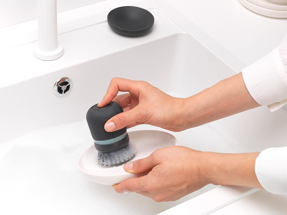 brabantia-spazzola-dosatrice-per-sapone-con-serbatoio-integrato-grigio-scuro-tag image 3