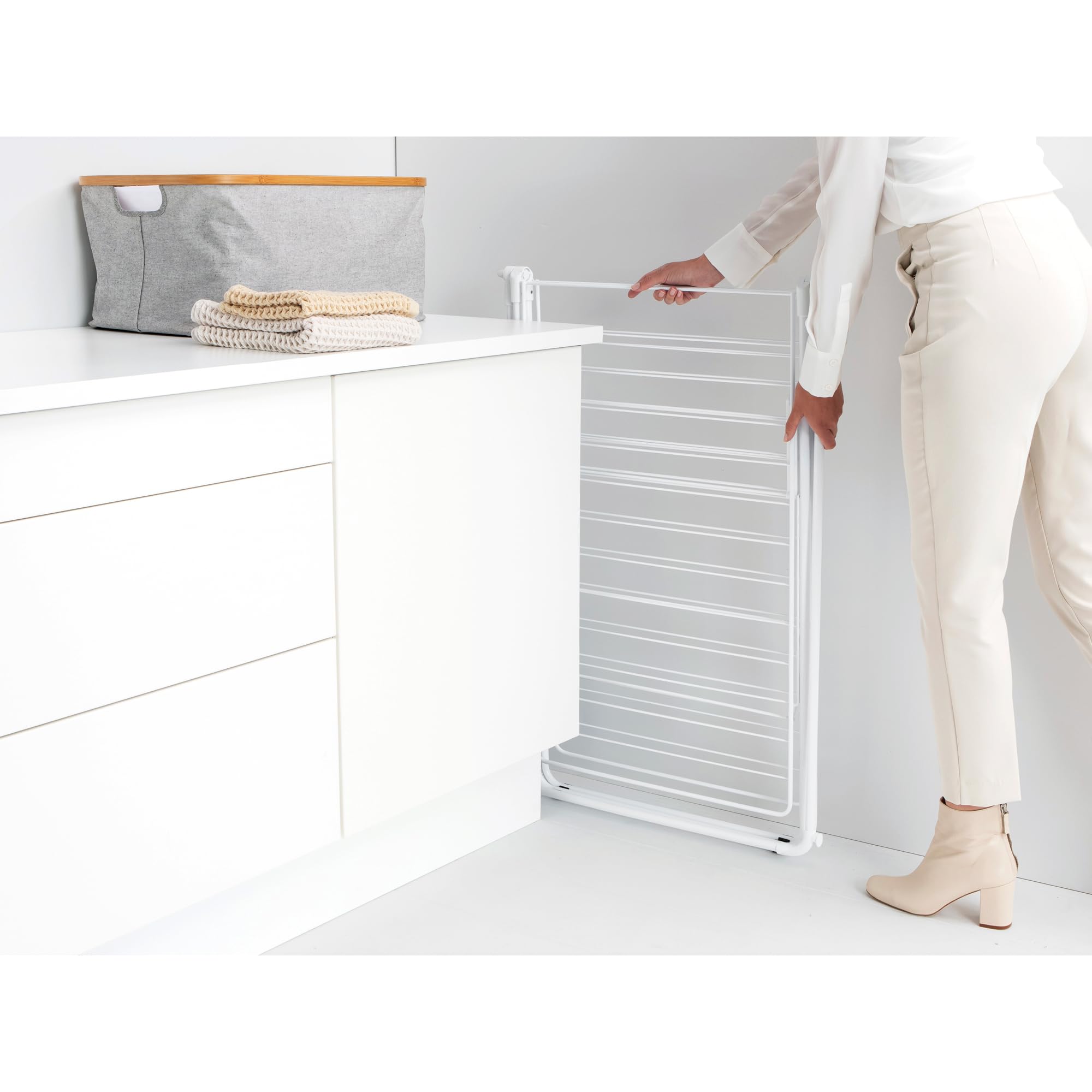 brabantia-hangon-stendibiancheria-in-acciaio-inox-bianco-da-25-metri-asta-a-dond image 2