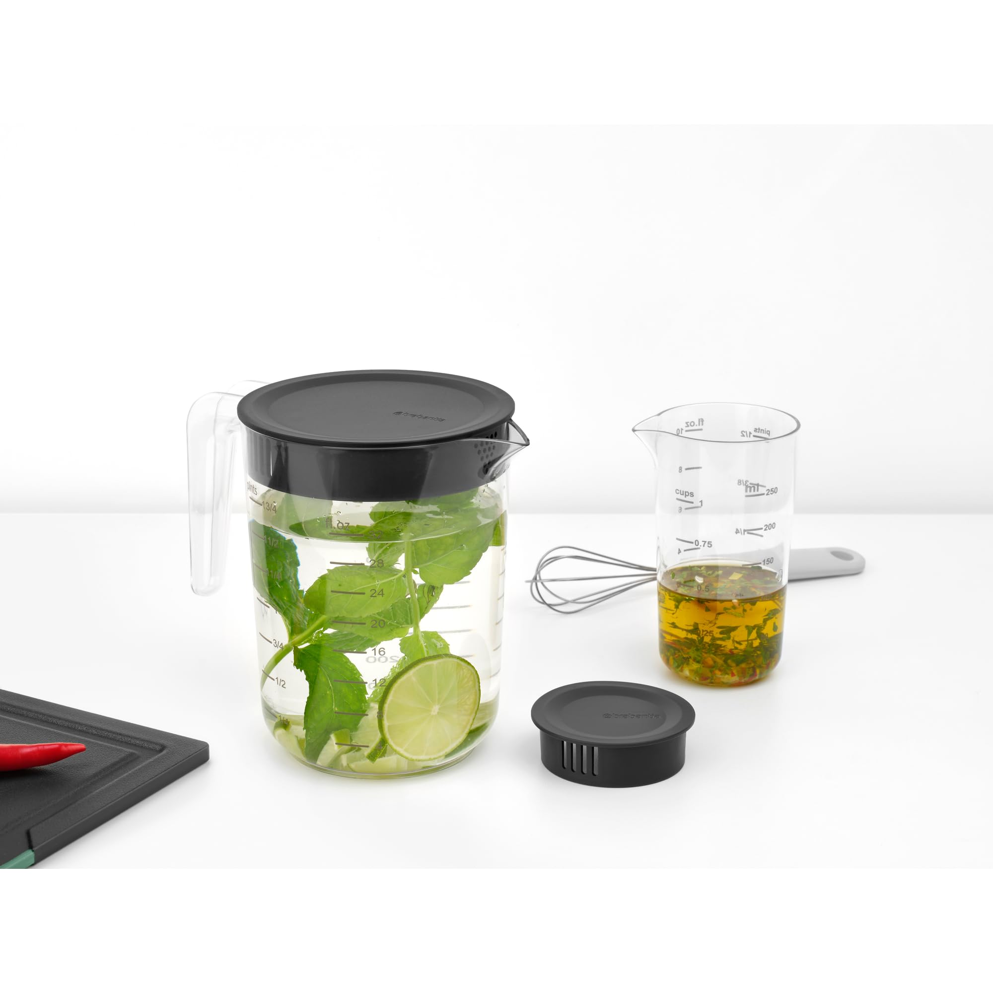 brabantia-tasty-set-di-2-caraffe-dosatrici-annidabili-250ml-e-1000ml-con-doppio- image 6