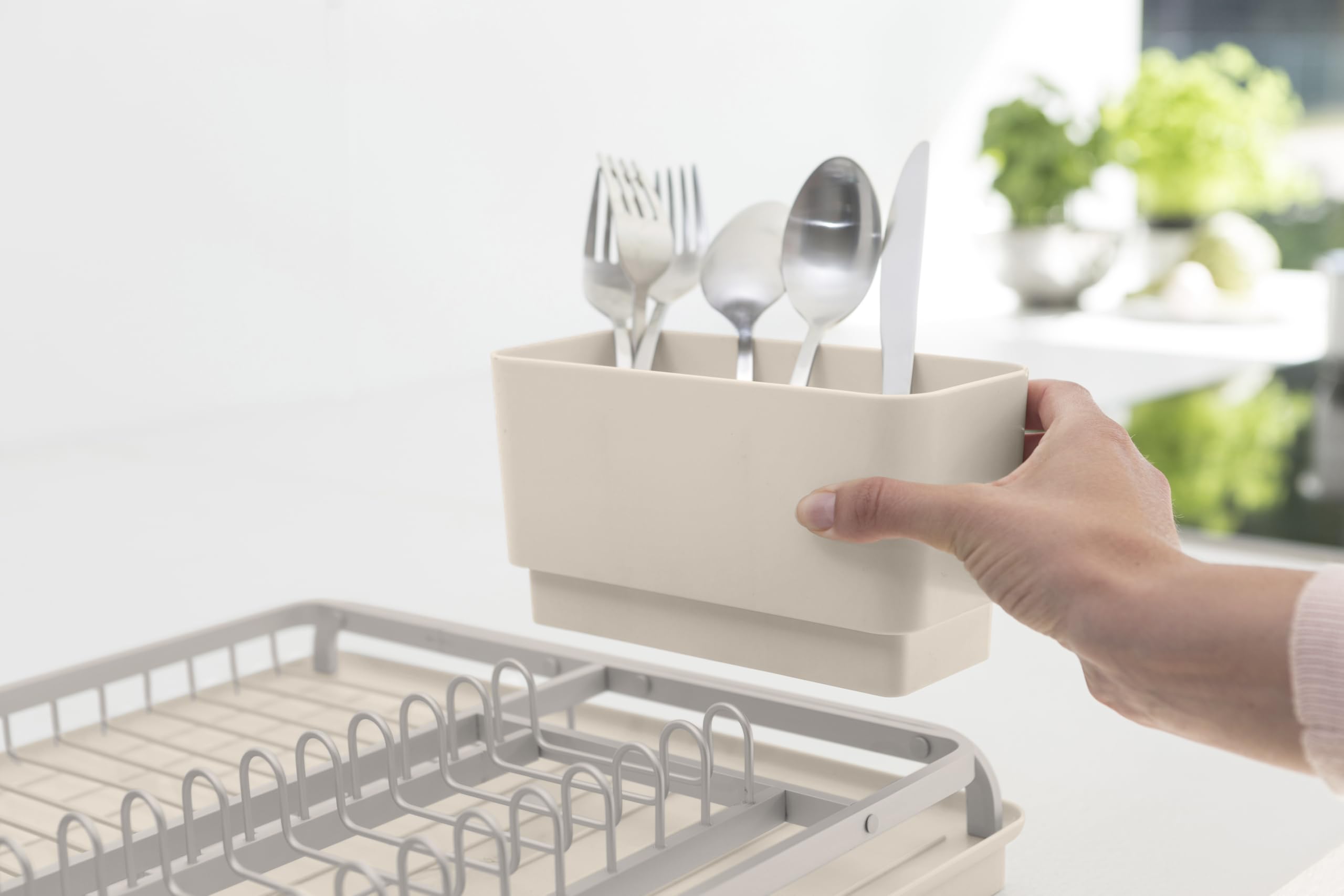 brabantia-sinkside-scolapiatti-da-lavello-in-alluminio-con-cestello-portaposate- image 6