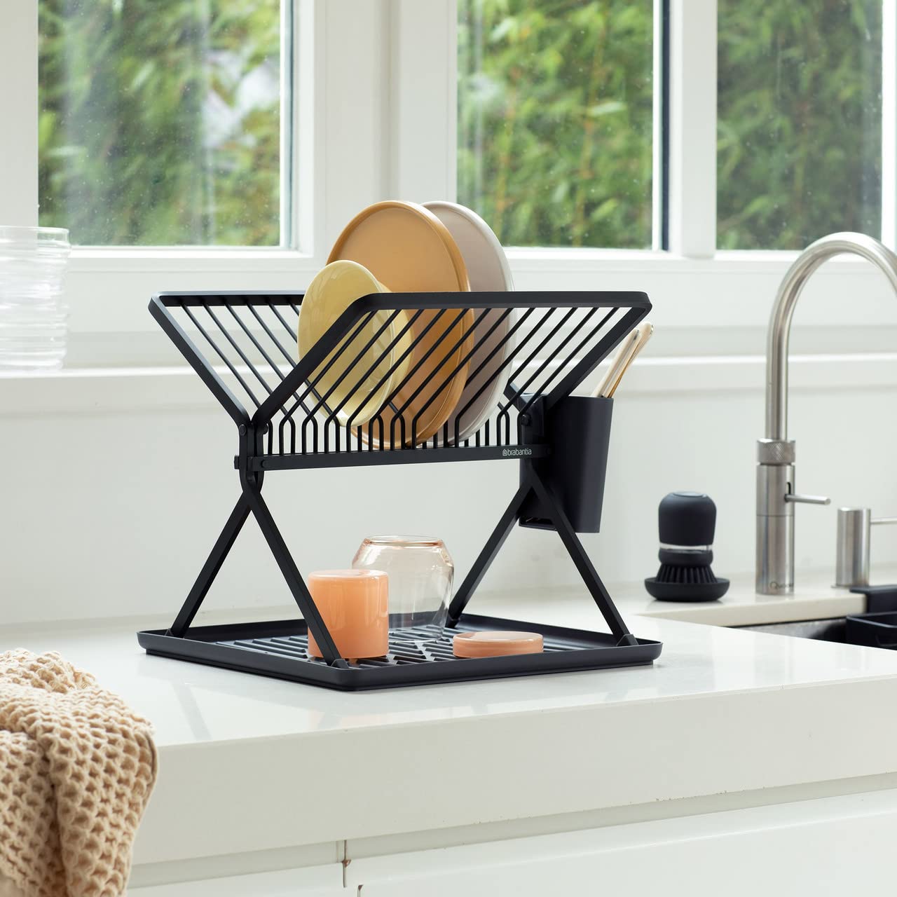 brabantia-sinkside-scolapiatti-pieghevole-compatto-con-vassoio-salvagoccia-fino- image 5