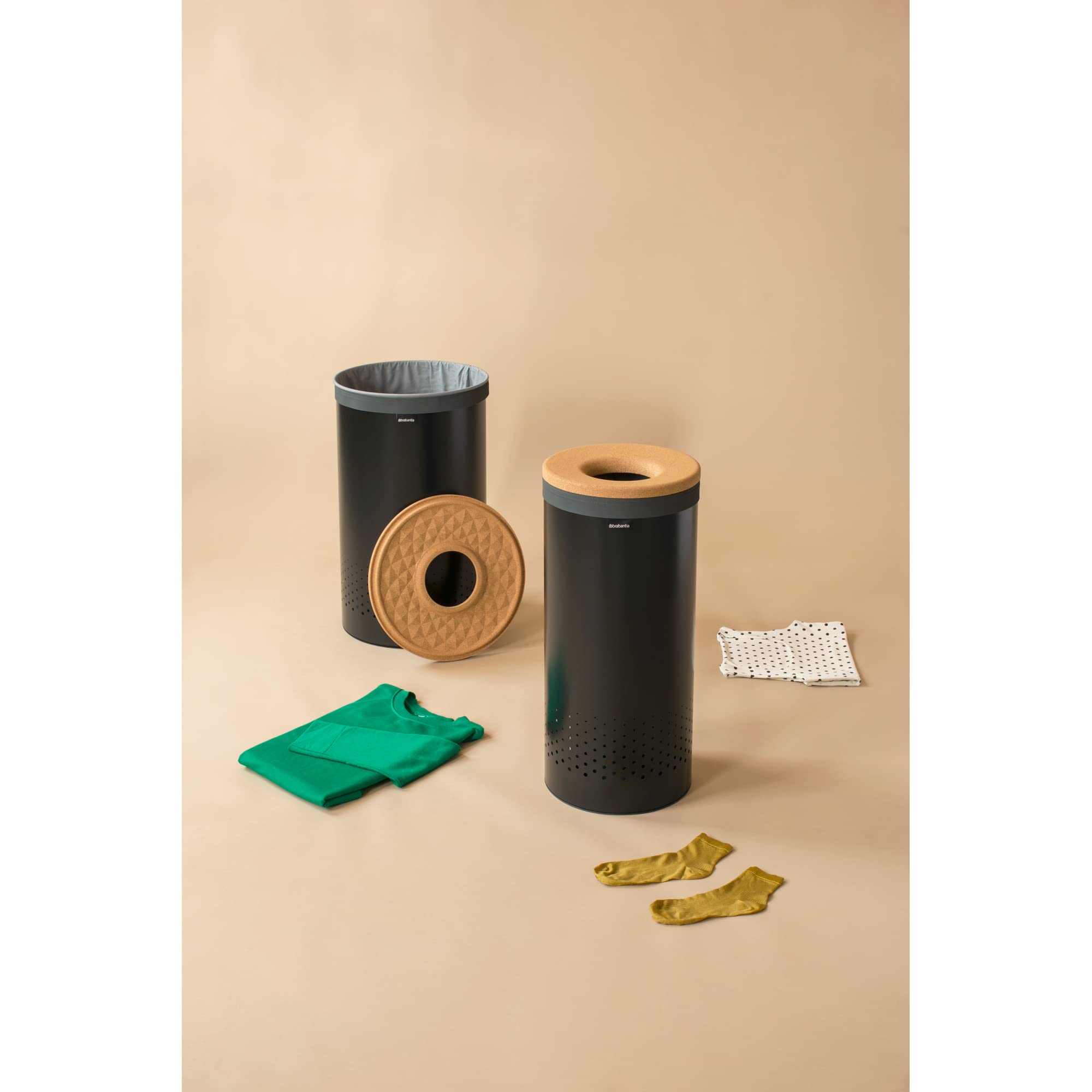 brabantia-cesto-portabiancheria-quick-drop-35-litri-matt-black-sacco-rimovibile- image 7