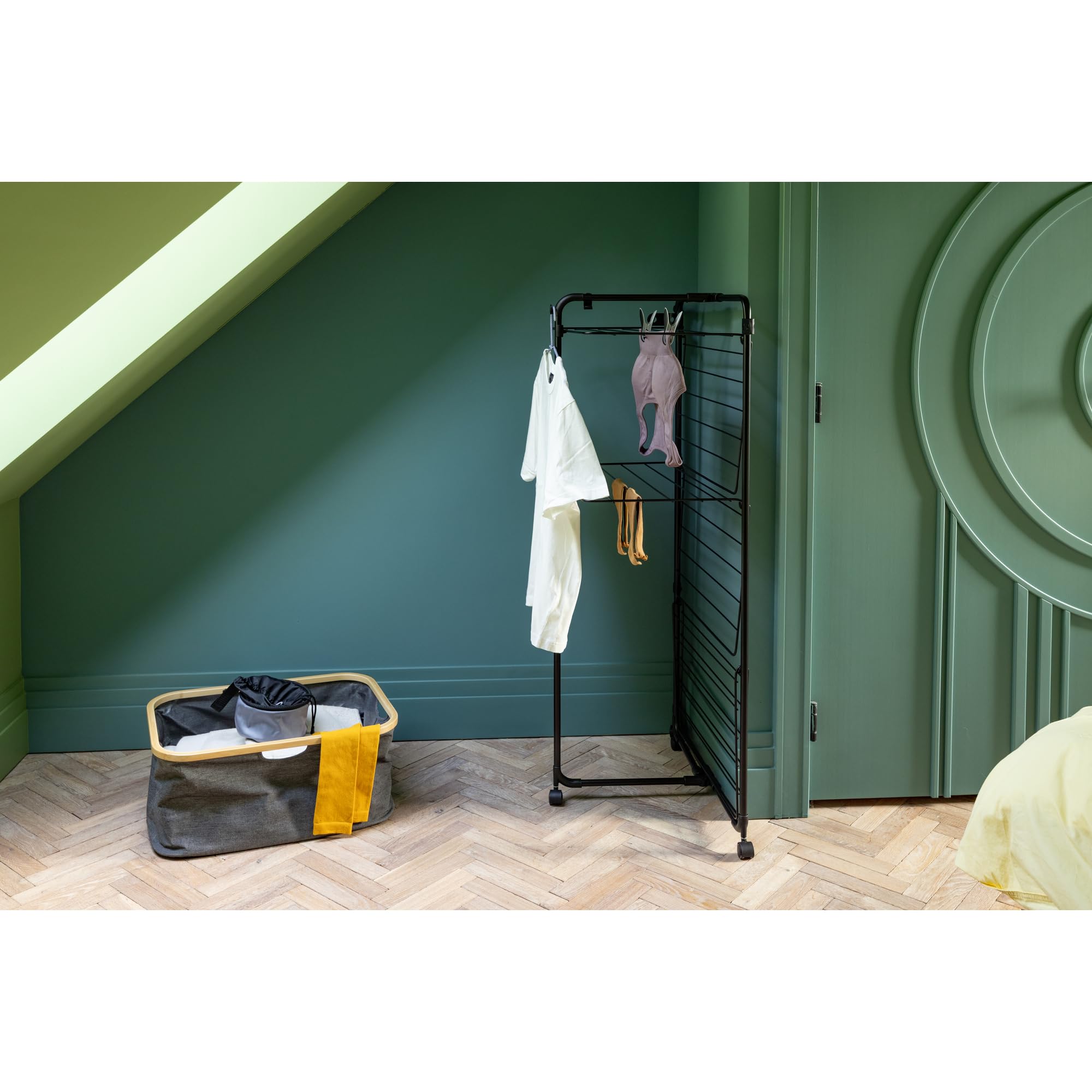 brabantia-hangon-tower-23m-matt-black-stendibiancheria-verticale-salvaspazio-con image 5