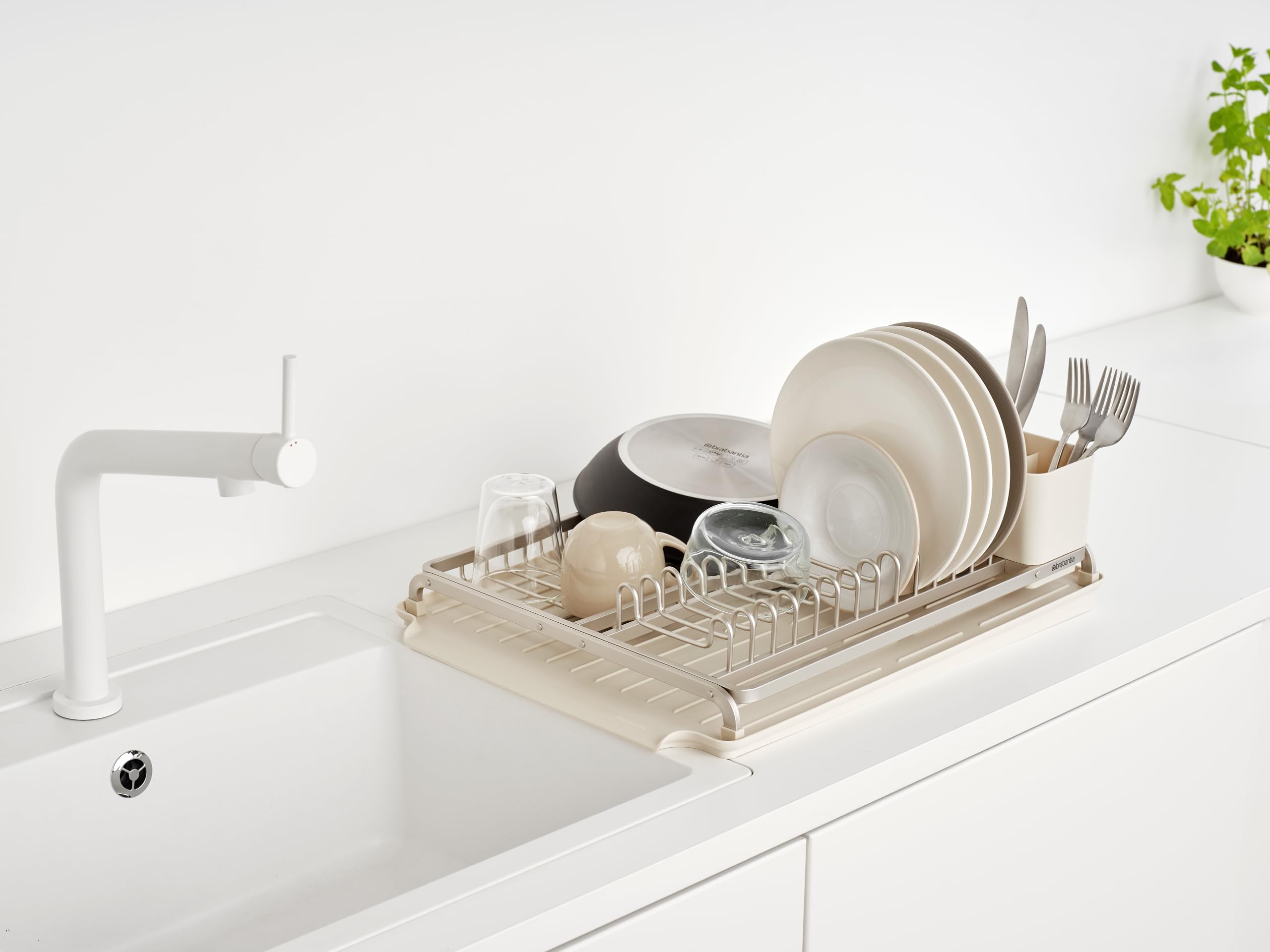 brabantia-sinkside-scolapiatti-da-lavello-in-alluminio-con-cestello-portaposate- image 7
