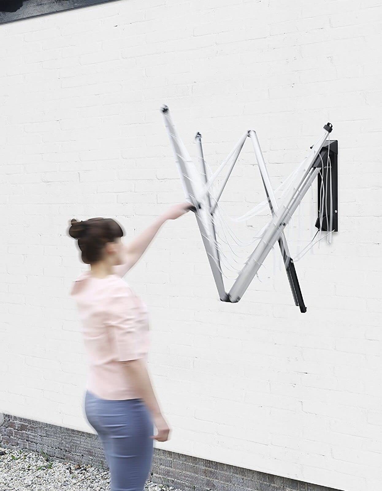 brabantia-stendibiancheria-a-muro-wallfix-24m-salvaspazio-con-supporti-a-parete- image 4