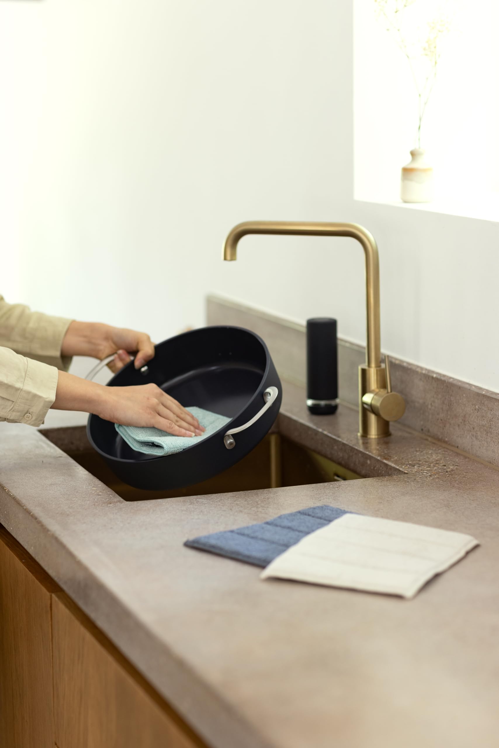 brabantia-sinkside-set-3-panni-microfibra-cucina-16x22-cm-lavabili-in-lavatrice- image 5