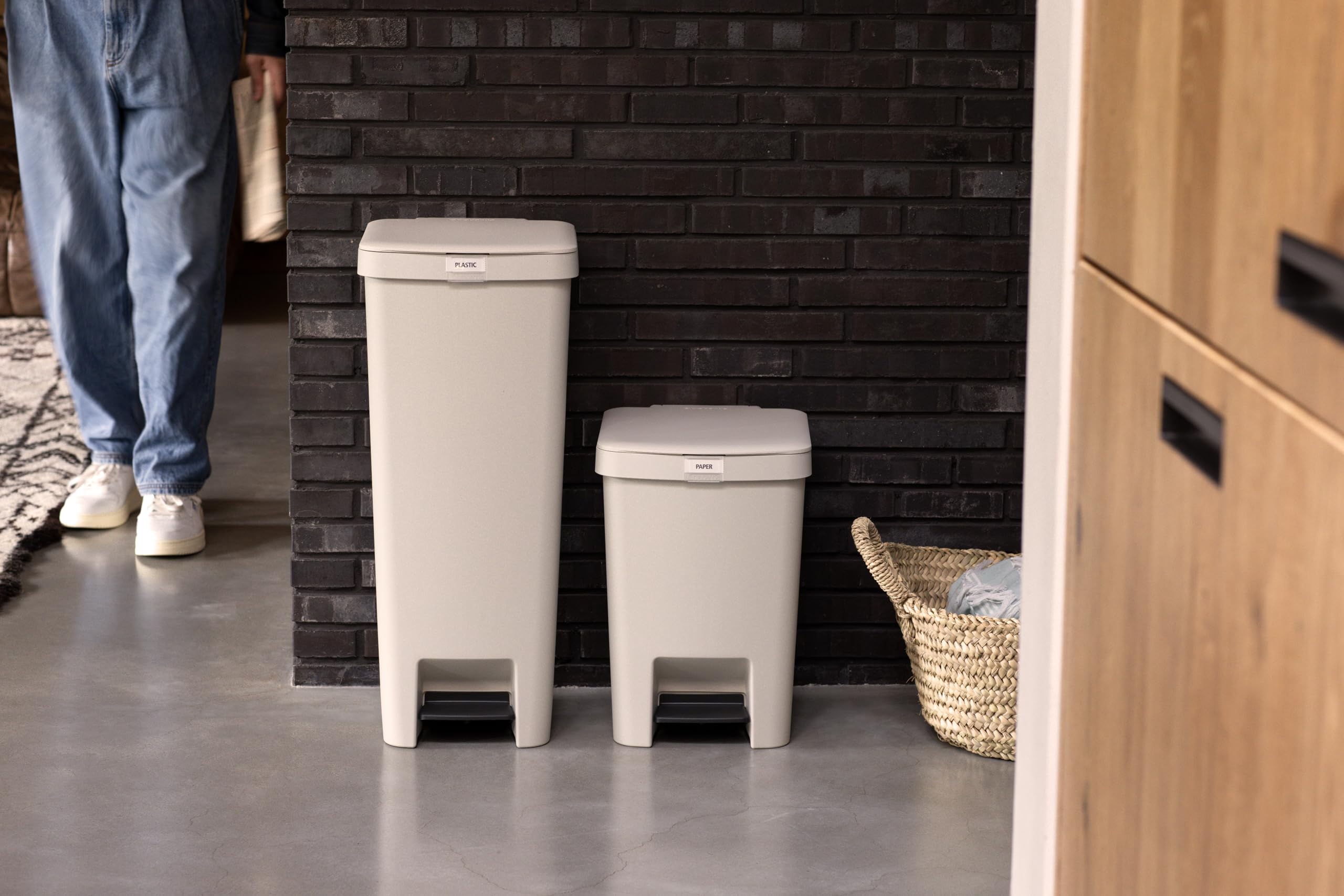brabantia-stepup-pattumiera-a-pedale-25l-soft-beige-con-chiusura-soft-close-port image 6