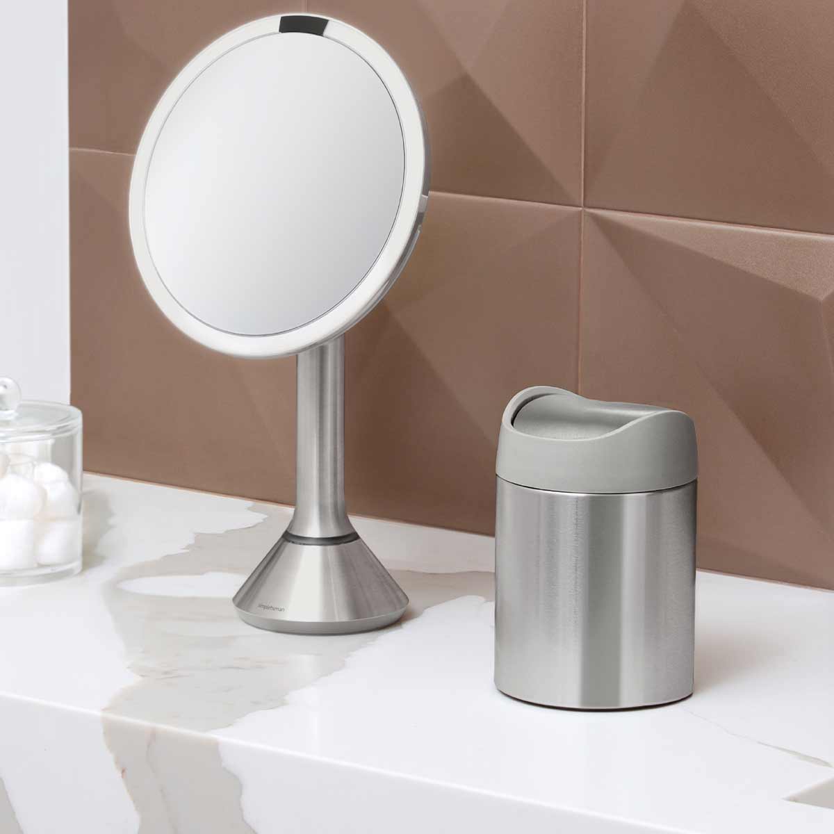simplehuman-mini-can-1-5l-cestinino-con-coperchio-bilanciere-a-bilico image 3