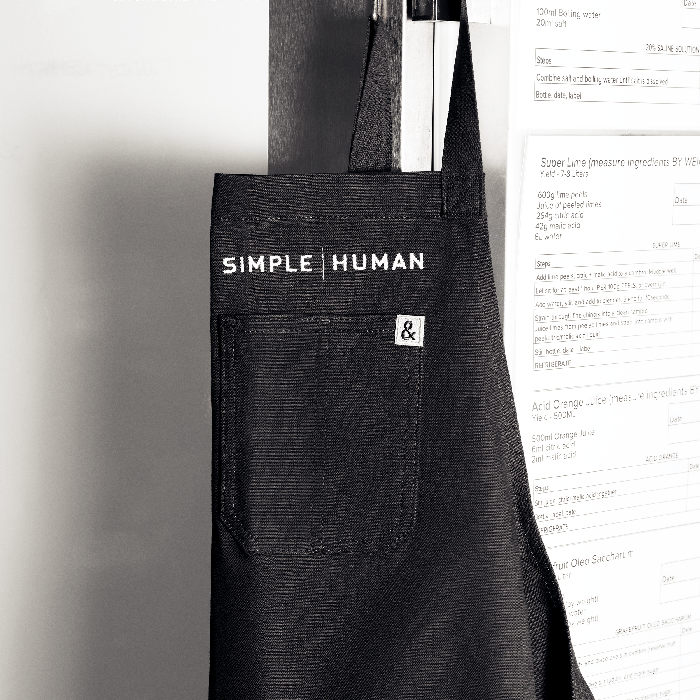 simplehuman-x-hedley-bennett-grembiule-da-cucina-in-canvas-di-cotone-100 image 3