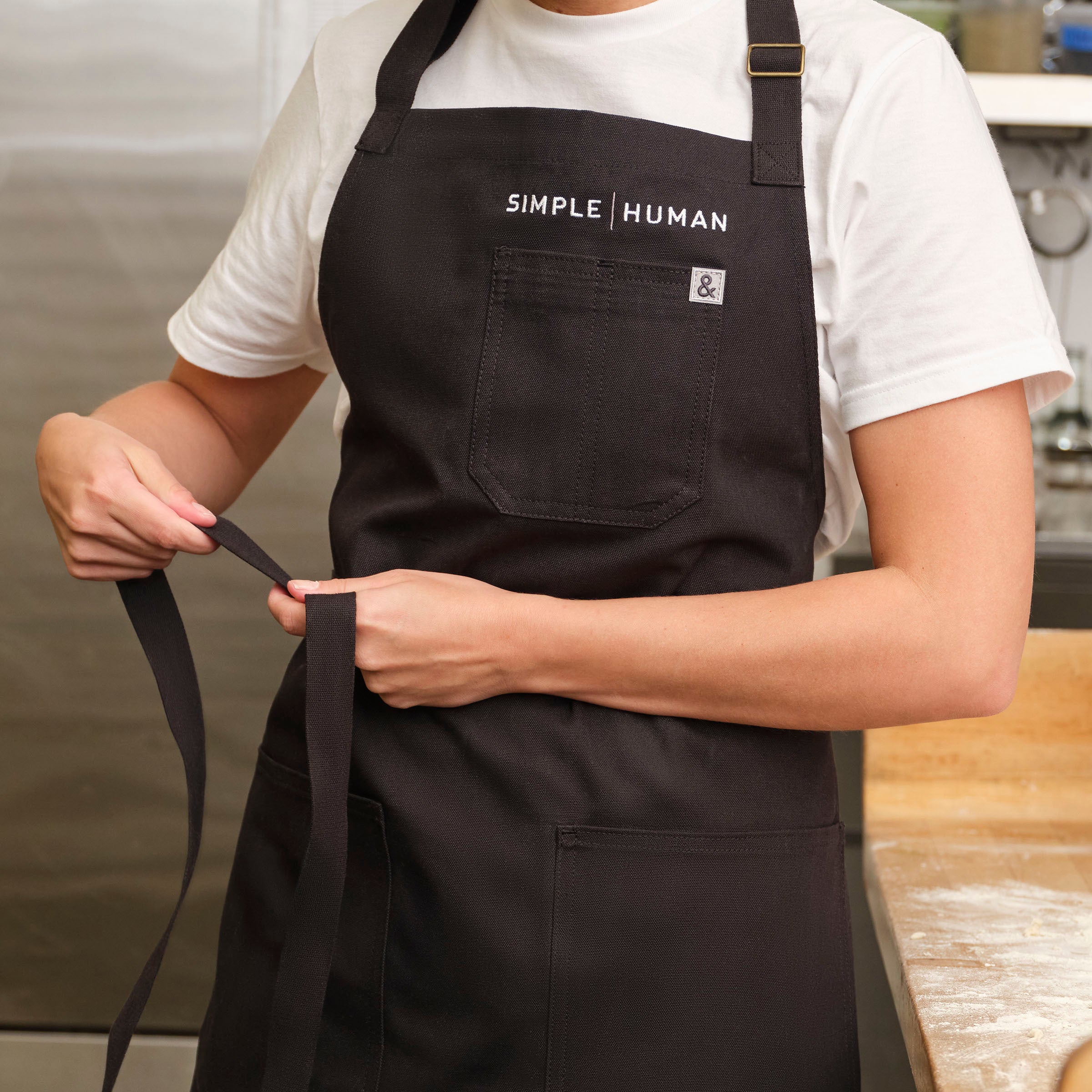 simplehuman-x-hedley-bennett-grembiule-da-cucina-in-canvas-di-cotone-100 image 2
