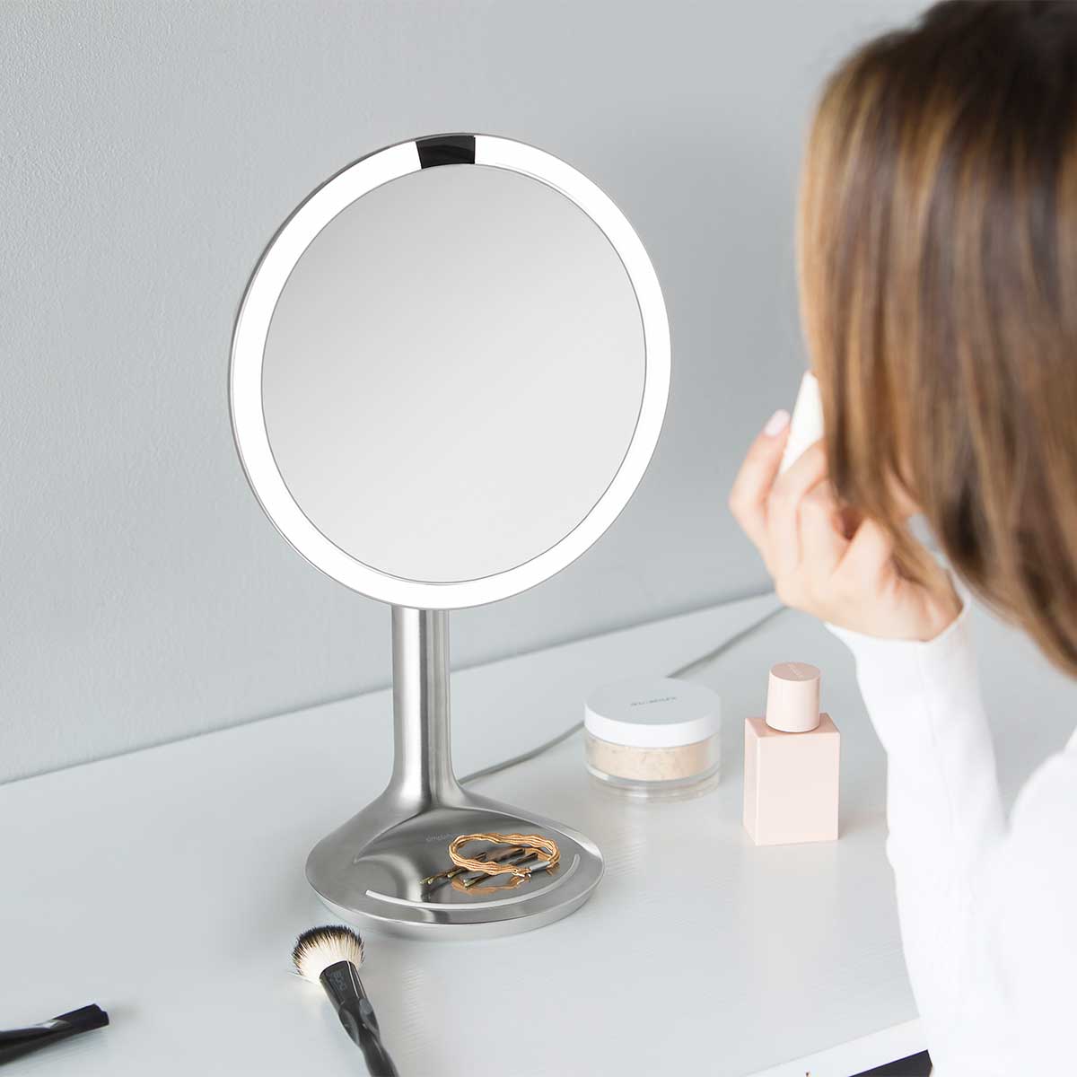 simplehuman-sensor-mirror-se-specchio-cosmetico-con-sensore-luce-tru-lux-e-ingra image 5